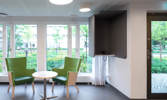 Abstracta Domo Wall Booth