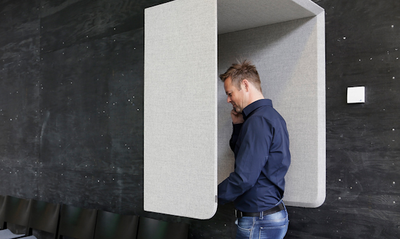 Abstracta Domo Wall Booth