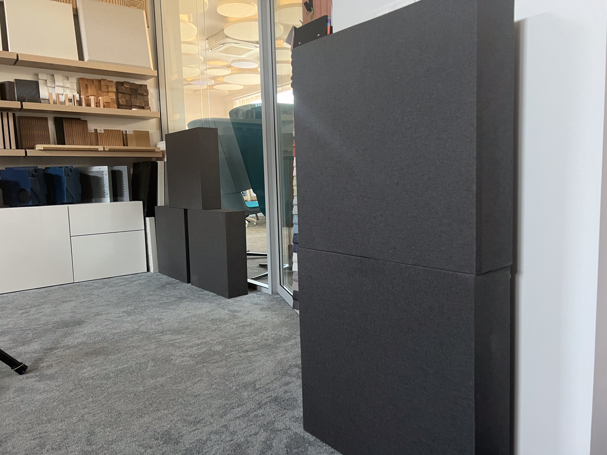 Decibel LF Rezonator