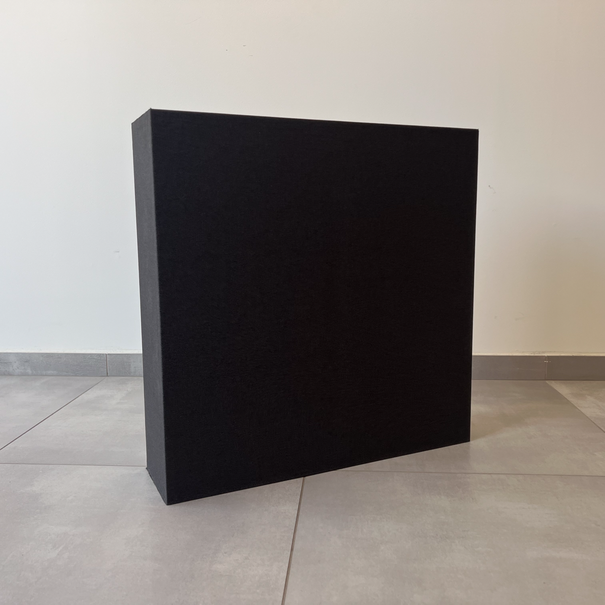 Decibel LF Rezonator